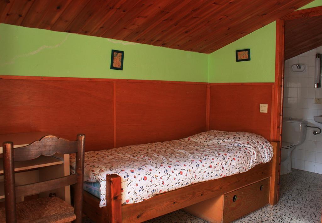 La Closa Hostel Castellar De N'Hug Room photo